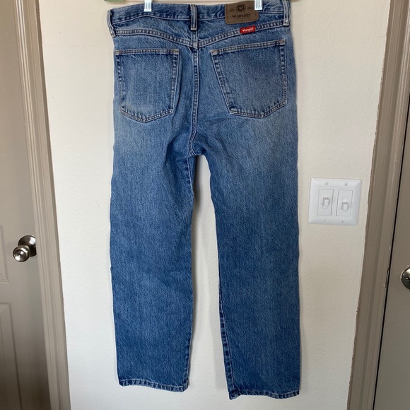 33x32 worn in cowboy Wranglers. Wear and tear. - Picture 8 of 10